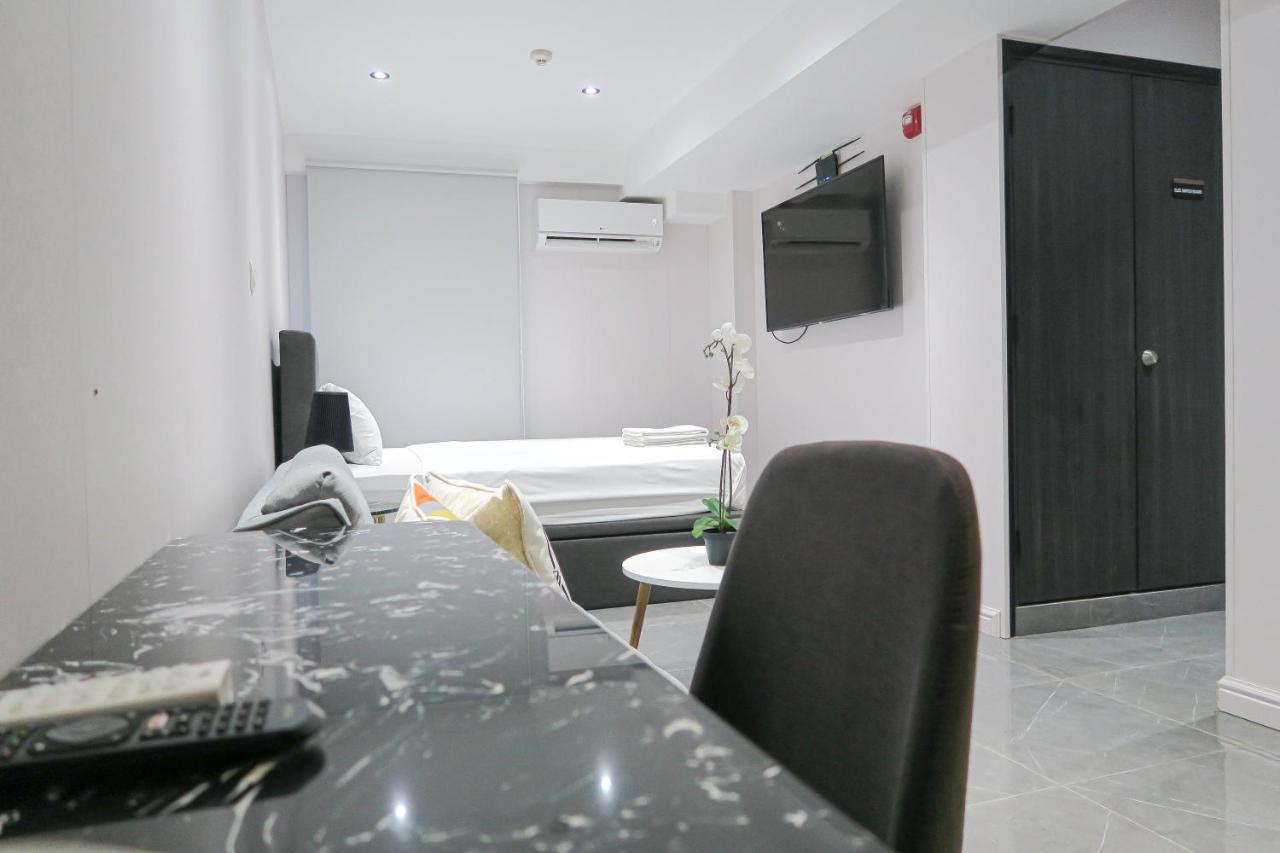 Deluxe Studio & Suite By Rr Singapore Exterior photo